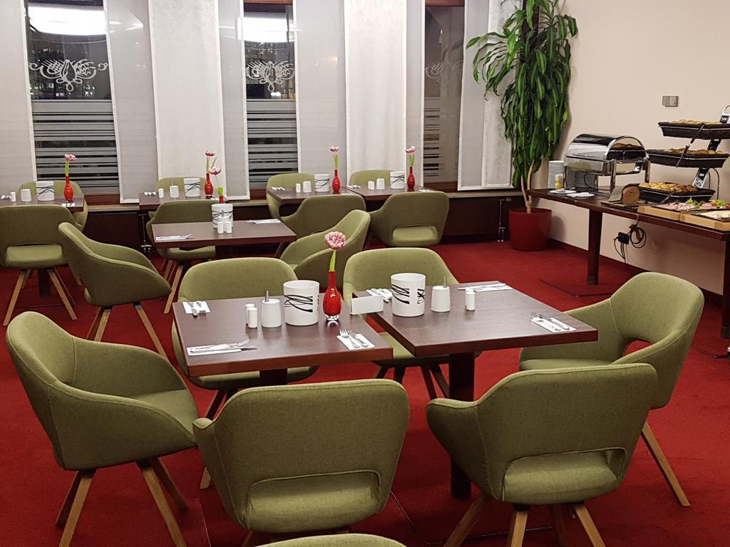 Hotel Drei Morgen Leinfelden-Echterdingen Exteriör bild